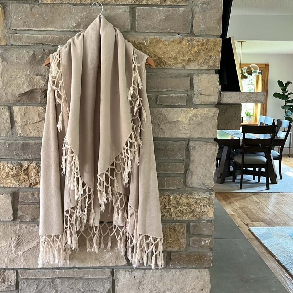 Elegant Cream Fringed Poncho